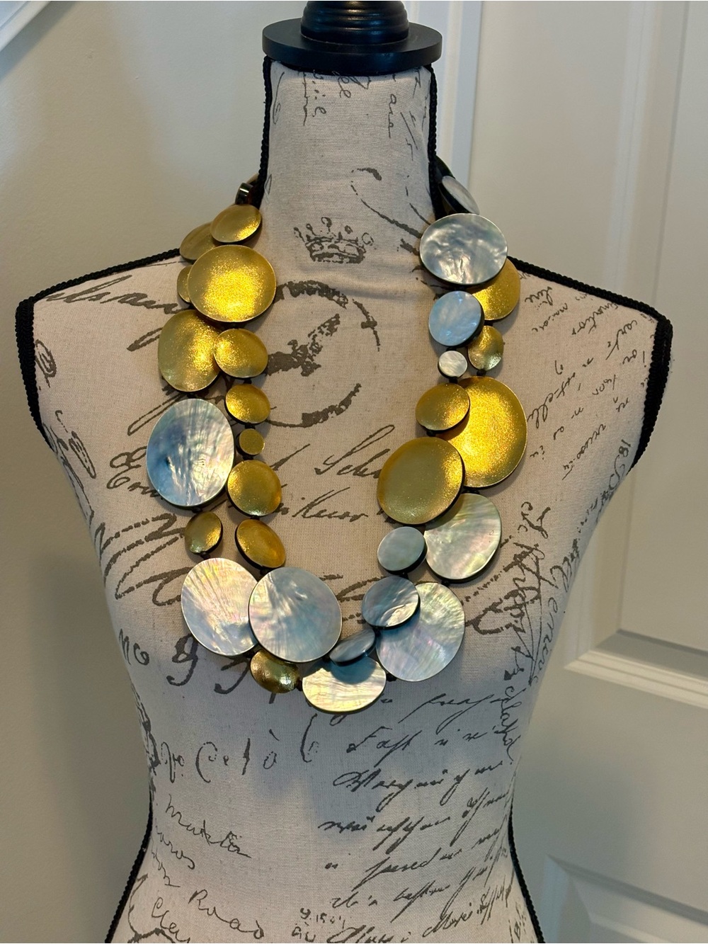 Pamela Saccarello Couture MOP Wood Necklace & Clip On Earrings Artisan Set - Picture 2 of 15